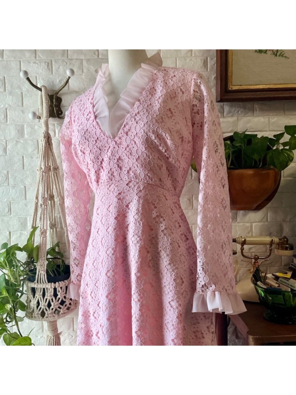 Vintage 1960s Bernie Bee Union Made Pink Lace Prairie Dress - Picture 3 of 13